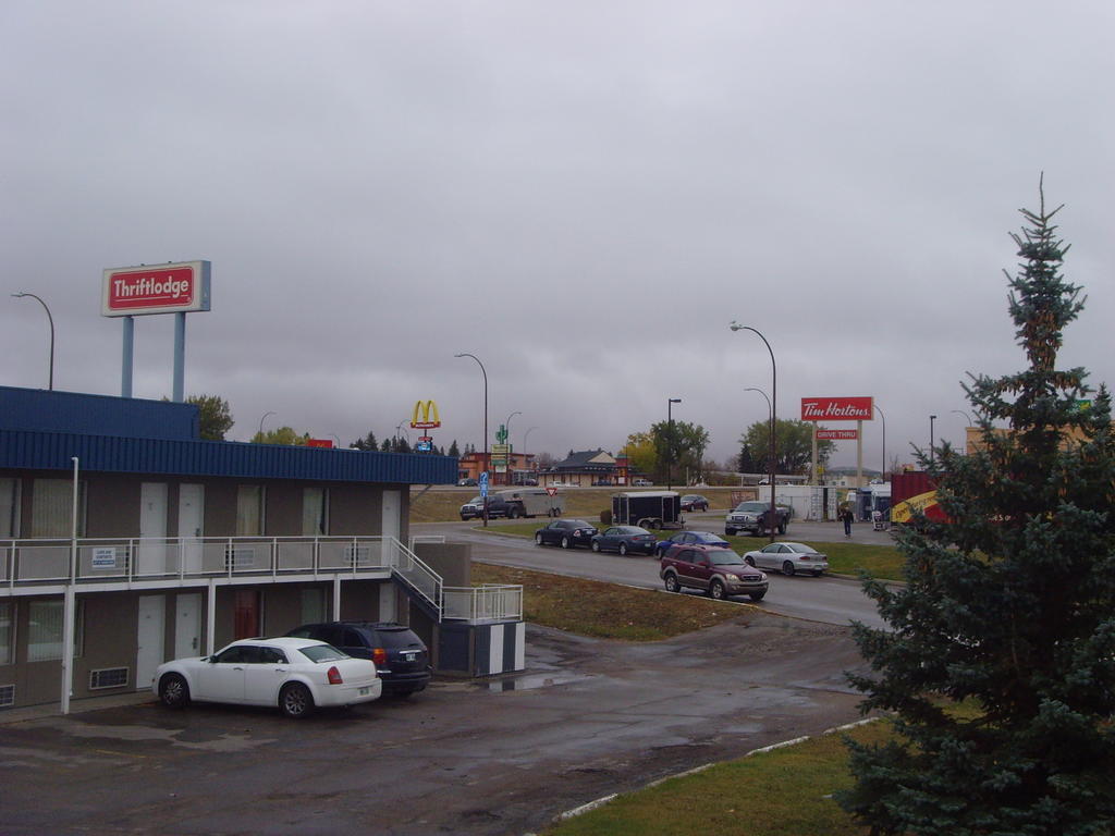 Skyview Swift Current Hotel Kültér fotó
